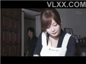 Gã chồng đi làm ăn, cô vợ ở nhà bị anh rể cưỡng hiếp